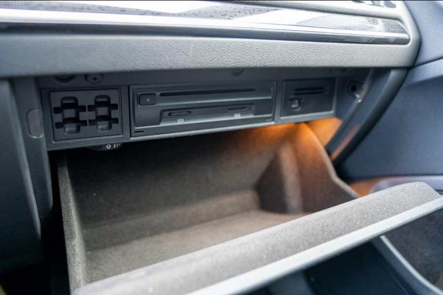 Volkswagen Golf Variant 1.5 TSI DSG Highline Business |Prijs rijklaar incl 12 mnd garantie|Trekhaak Winterpakket Navi Blindspot