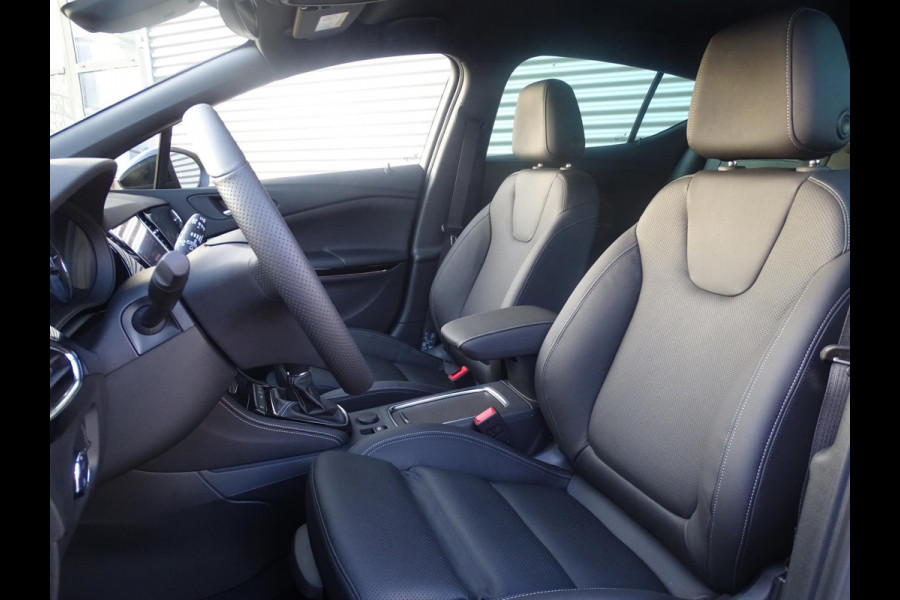 Opel Astra 1.2 Ultimate Leder | Afn. Trekhaak