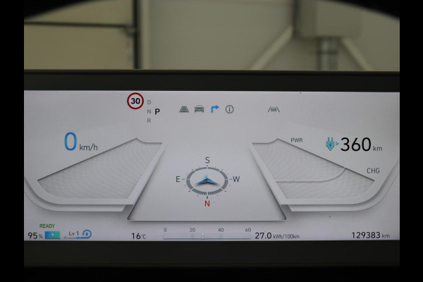Hyundai IONIQ 5 Lounge 73kWh | Panoramadak | Stoelventilatie | Leder | Head-Up | Warmtepomp | 360 Camera | Achterbankverwarming | Adaptive cruise | Navigatie | Full LED | Carplay