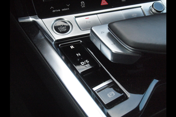 Audi e-tron 55 quattro Business edition 95 kWh | Camera | BANG & OLUFSEN | Head-Up Display | Apple Carplay |