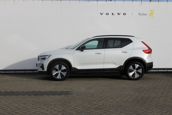 Volvo XC40 T4 211PK Autm. Plug-in hybrid Plus Dark Semi elektrisch wegklapbare trekhaak / Elektrisch bedienbare bestuurdersstoel met geheugen / Harman Kardon Audio