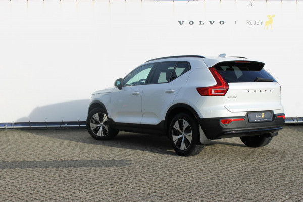 Volvo XC40 T4 211PK Autm. Plug-in hybrid Plus Dark Semi elektrisch wegklapbare trekhaak / Elektrisch bedienbare bestuurdersstoel met geheugen / Harman Kardon Audio