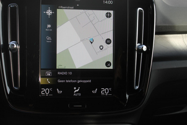 Volvo XC40 T4 211PK Autm. Plug-in hybrid Plus Dark Semi elektrisch wegklapbare trekhaak / Elektrisch bedienbare bestuurdersstoel met geheugen / Harman Kardon Audio