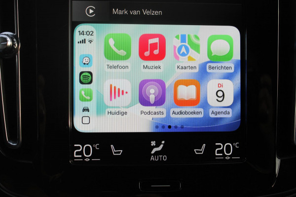 Volvo XC40 T4 211PK Autm. Plug-in hybrid Plus Dark Semi elektrisch wegklapbare trekhaak / Elektrisch bedienbare bestuurdersstoel met geheugen / Harman Kardon Audio