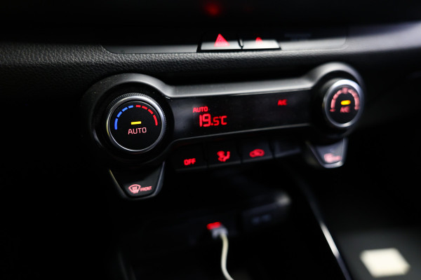 Kia Stonic 1.0 T-GDi MHEV DynamicLine AUT CARPLAY DAB STUUR/STOELVW '23