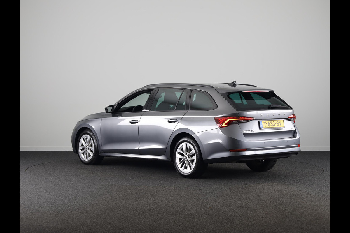 Škoda Octavia Combi 1.5 e-TSI Business Edition 150 pk Automaat (DSG) | Verlengde garantie | Navigatie | Parkeersensoren | LED koplampen | Apple Carplay/Android Auto |