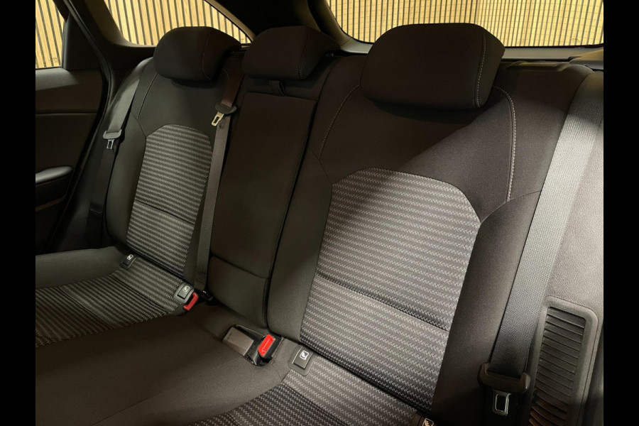 Kia Ceed Sportswagon 1.6 GDI PHEV DynamicLine|AFN.TREKH|AUTOMAAT|CARPLAY|STOEL+STUURVERW|CAMERA|CRUISE|CLIMATE|INCL.BTW|1e EIG|