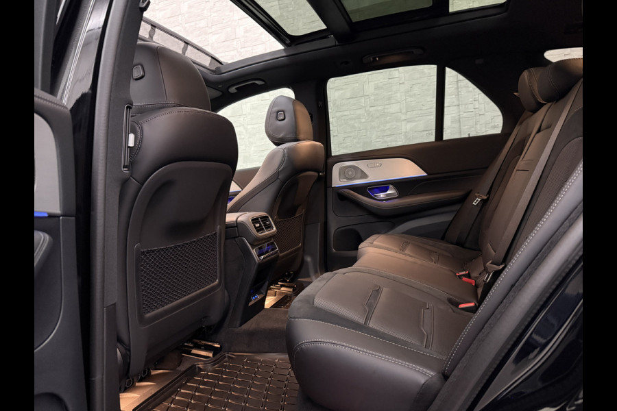 Mercedes-Benz GLE AMG 53 Hybrid 4MATIC+ | Nieuw! | Panorama | Massage | Soft-Close | ACC | 360 Camera | Stoelventilatie | Head-Up | Burmester | Trekhaak | Stoelverwarming V+A | 4-Zone Clima | AMG Drive-Unit | ISO & Warmtewerend Glas | 22 Inch | Keyless-Go | Night-Pakket | Memory | Luchtvering | Parfumering | Carplay | Stuurverwarming | Rij assistent pakket + | Bekerhouder Clima | Draadloos Laden |