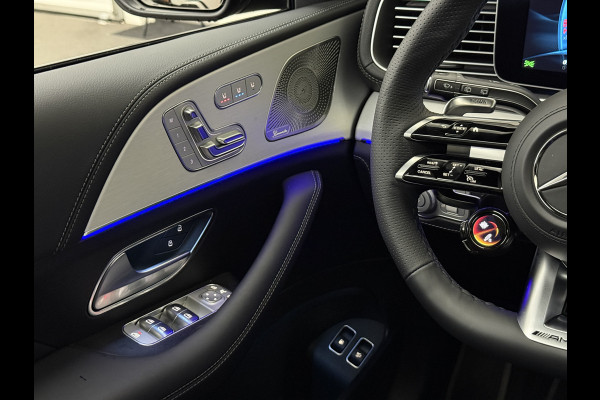 Mercedes-Benz GLE AMG 53 Hybrid 4MATIC+ | Nieuw! | Panorama | Massage | Soft-Close | ACC | 360 Camera | Stoelventilatie | Head-Up | Burmester | Trekhaak | Stoelverwarming V+A | 4-Zone Clima | AMG Drive-Unit | ISO & Warmtewerend Glas | 22 Inch | Keyless-Go | Night-Pakket | Memory | Luchtvering | Parfumering | Carplay | Stuurverwarming | Rij assistent pakket + | Bekerhouder Clima | Draadloos Laden |