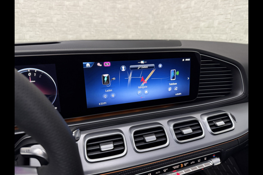 Mercedes-Benz GLE AMG 53 Hybrid 4MATIC+ | Nieuw! | Panorama | Massage | Soft-Close | ACC | 360 Camera | Stoelventilatie | Head-Up | Burmester | Trekhaak | Stoelverwarming V+A | 4-Zone Clima | AMG Drive-Unit | ISO & Warmtewerend Glas | 22 Inch | Keyless-Go | Night-Pakket | Memory | Luchtvering | Parfumering | Carplay | Stuurverwarming | Rij assistent pakket + | Bekerhouder Clima | Draadloos Laden |