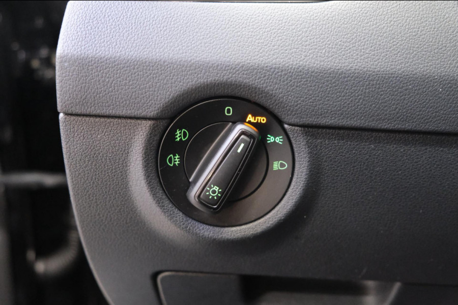 Škoda Octavia Combi 1.5 TSI Greentech Sport Business - N.A.P. Airco, Cruise, Navi, PDC, Trekhaak.