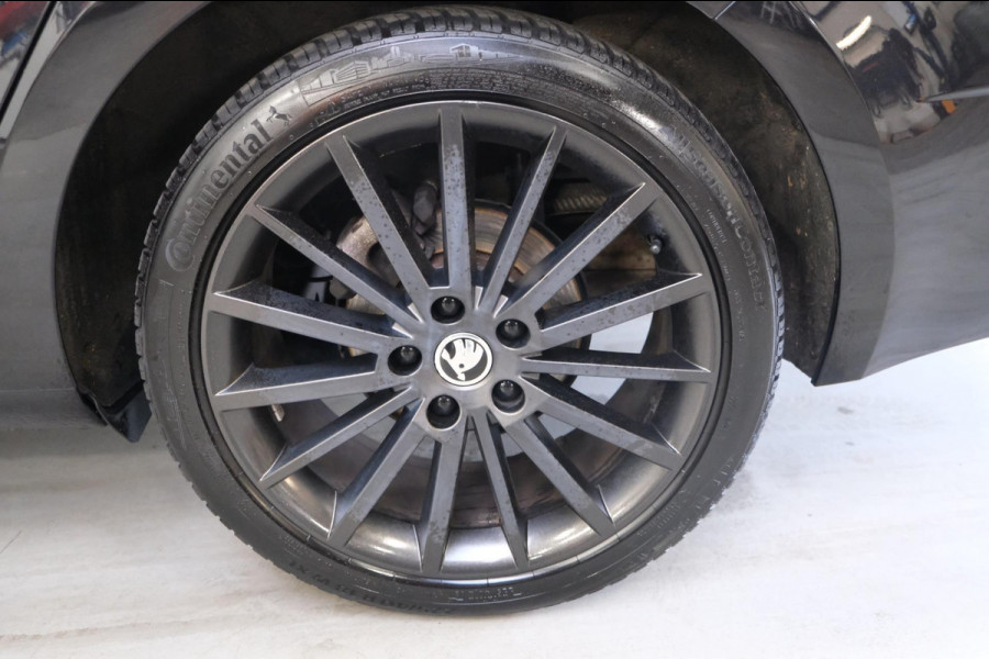 Škoda Octavia Combi 1.5 TSI Greentech Sport Business - N.A.P. Airco, Cruise, Navi, PDC, Trekhaak.