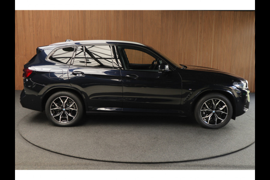 BMW X3 xDrive20i High Exe M-Pakket Leer Camera HUD ACC Navi Laser LED Elektr. achterklep Climate (3-zone) Elektr. trekhaak PDC LM velgen