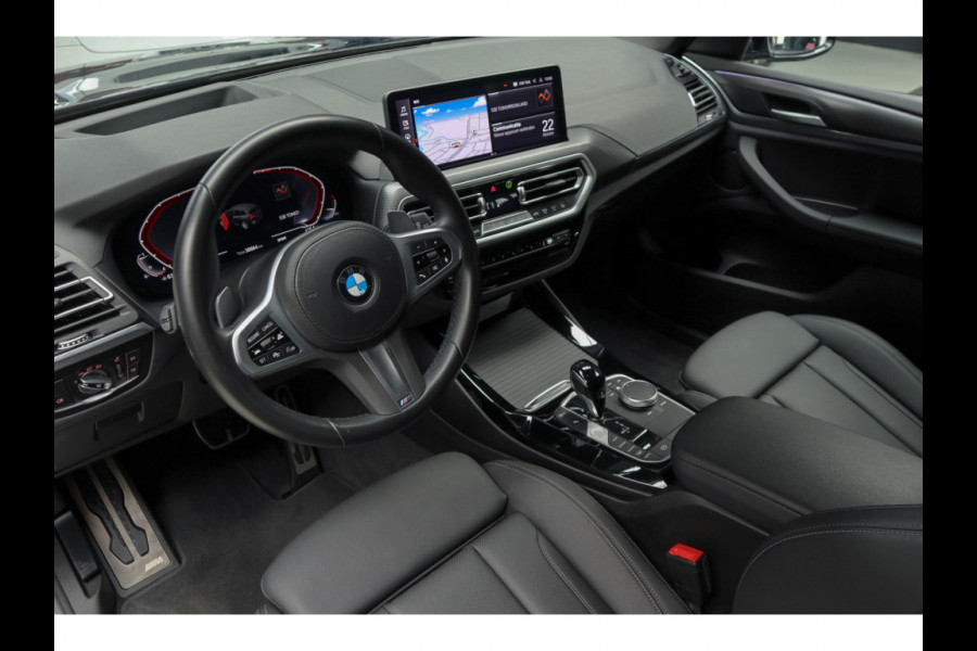 BMW X3 xDrive20i High Exe M-Pakket Leer Camera HUD ACC Navi Laser LED Elektr. achterklep Climate (3-zone) Elektr. trekhaak PDC LM velgen