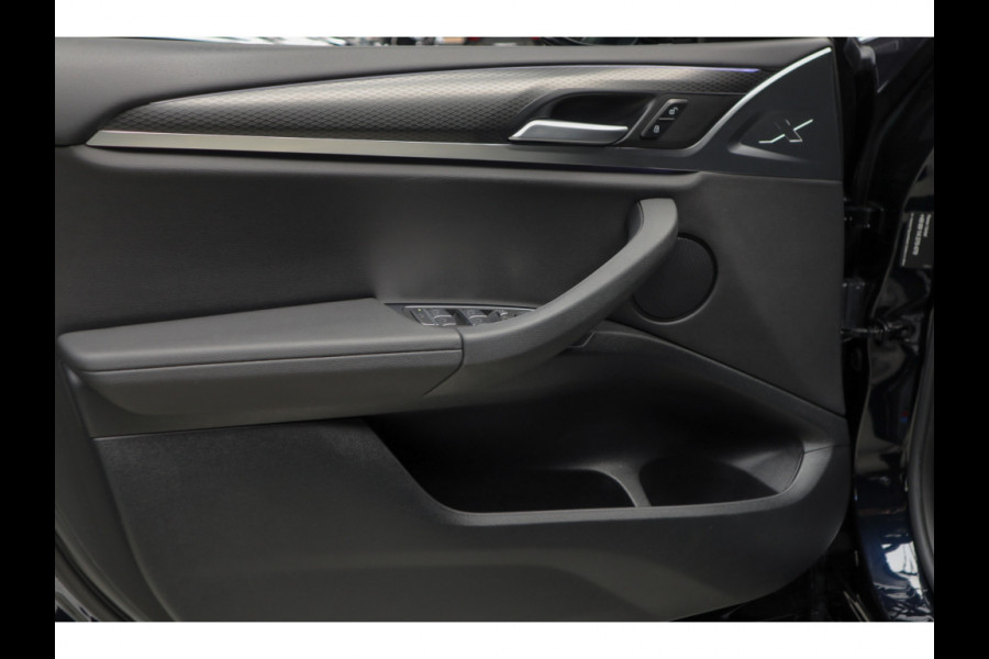 BMW X3 xDrive20i High Exe M-Pakket Leer Camera HUD ACC Navi Laser LED Elektr. achterklep Climate (3-zone) Elektr. trekhaak PDC LM velgen