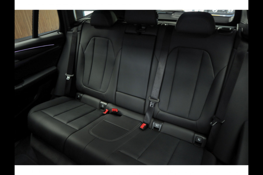 BMW X3 xDrive20i High Exe M-Pakket Leer Camera HUD ACC Navi Laser LED Elektr. achterklep Climate (3-zone) Elektr. trekhaak PDC LM velgen