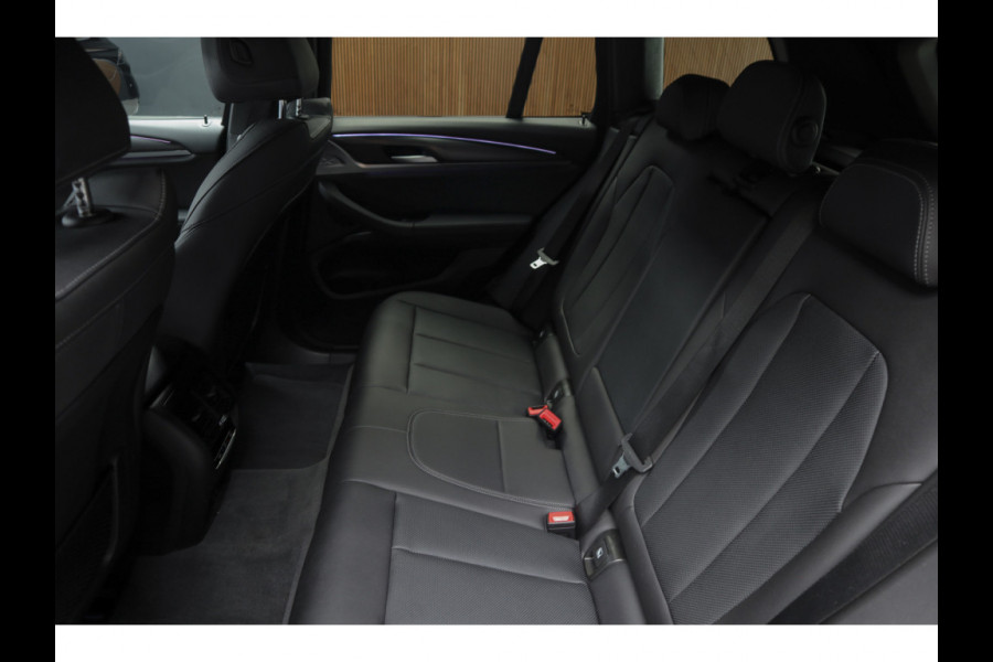 BMW X3 xDrive20i High Exe M-Pakket Leer Camera HUD ACC Navi Laser LED Elektr. achterklep Climate (3-zone) Elektr. trekhaak PDC LM velgen