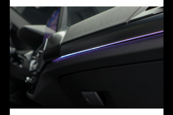 BMW X3 xDrive20i High Exe M-Pakket Leer Camera HUD ACC Navi Laser LED Elektr. achterklep Climate (3-zone) Elektr. trekhaak PDC LM velgen