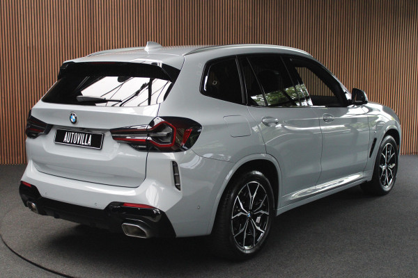 BMW X3 xDrive20i High Exe M-Pakket HUD Leer ACC Camera Navi Laser LED Elektr. achterklep Climate (3-zone) Elektr. trekhaak PDC LM velgen