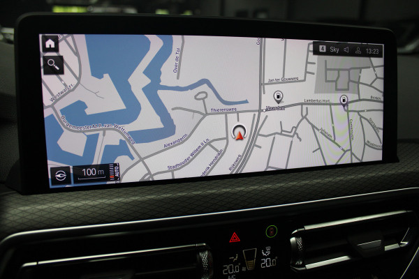 BMW X3 xDrive20i High Exe M-Pakket HUD Leer ACC Camera Navi Laser LED Elektr. achterklep Climate (3-zone) Elektr. trekhaak PDC LM velgen