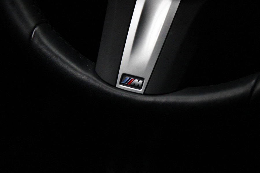 BMW X3 xDrive20i High Exe M-Pakket HUD Leer ACC Camera Navi Laser LED Elektr. achterklep Climate (3-zone) Elektr. trekhaak PDC LM velgen