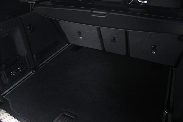 BMW X3 xDrive20i High Exe M-Pakket HUD Leer ACC Camera Navi Laser LED Elektr. achterklep Climate (3-zone) Elektr. trekhaak PDC LM velgen