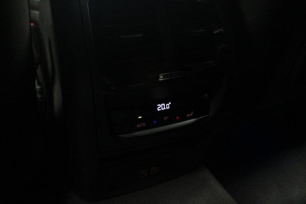 BMW X3 xDrive20i High Exe M-Pakket HUD Leer ACC Camera Navi Laser LED Elektr. achterklep Climate (3-zone) Elektr. trekhaak PDC LM velgen