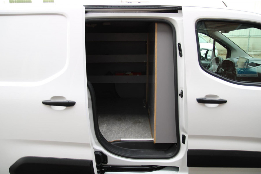 Opel Combo 1.2 Turbo L2H1 Edition Benzine / Trekhaak / App connect / PDC