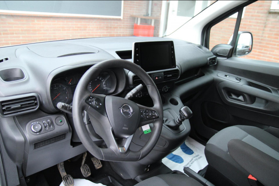 Opel Combo 1.2 Turbo L2H1 Edition Benzine / Trekhaak / App connect / PDC
