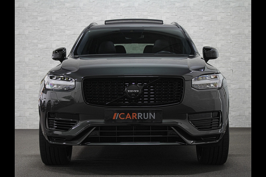 Volvo XC90 T8 AWD R-Design | Pine-Grey! | 360 Camera | ACC | Panorama | Pilot-Assist | Head-Up | Harman-Kardon | Keyless-Entry | 7 Persoons | Trekhaak | 2x Memory | Stoelverwarming V+A | Zwarte-Hemel | Full-LED | Sportstoelen | Stuurverwarming | Standkachel | Black-Line | Zonwering | DAB | 20 inch LM.