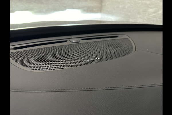 Volvo XC90 T8 AWD R-Design | Pine-Grey! | 360 Camera | ACC | Panorama | Pilot-Assist | Head-Up | Harman-Kardon | Keyless-Entry | 7 Persoons | Trekhaak | 2x Memory | Stoelverwarming V+A | Zwarte-Hemel | Full-LED | Sportstoelen | Stuurverwarming | Standkachel | Black-Line | Zonwering | DAB | 20 inch LM.