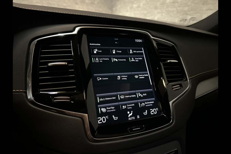 Volvo XC90 T8 AWD R-Design | Pine-Grey! | 360 Camera | ACC | Panorama | Pilot-Assist | Head-Up | Harman-Kardon | Keyless-Entry | 7 Persoons | Trekhaak | 2x Memory | Stoelverwarming V+A | Zwarte-Hemel | Full-LED | Sportstoelen | Stuurverwarming | Standkachel | Black-Line | Zonwering | DAB | 20 inch LM.