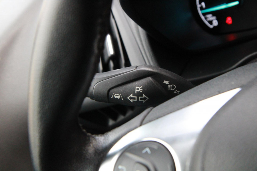Ford Transit Connect 1.5 EcoBlue L2 Trend 120PK Automaat / Camera / Trekhaak / 3 zits