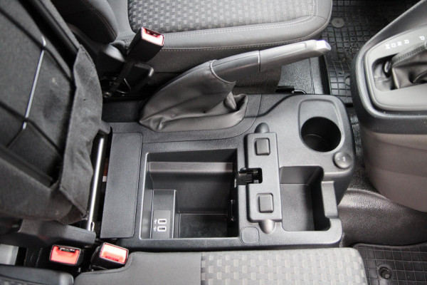 Ford Transit Connect 1.5 EcoBlue L2 Trend 120PK Automaat / Camera / Trekhaak / 3 zits