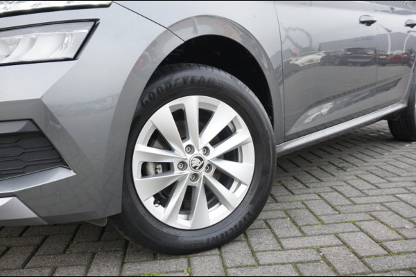 Škoda Kamiq 110 PK Ambition AUTOMAAT | AIRCO | PDC | NAVI BY APP