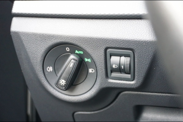 Škoda Kamiq 110 PK Ambition AUTOMAAT | AIRCO | PDC | NAVI BY APP