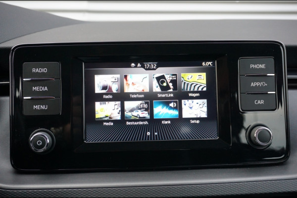 Škoda Kamiq 110 PK Ambition AUTOMAAT | AIRCO | PDC | NAVI BY APP