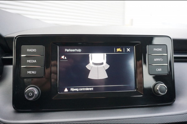 Škoda Kamiq 110 PK Ambition AUTOMAAT | AIRCO | PDC | NAVI BY APP