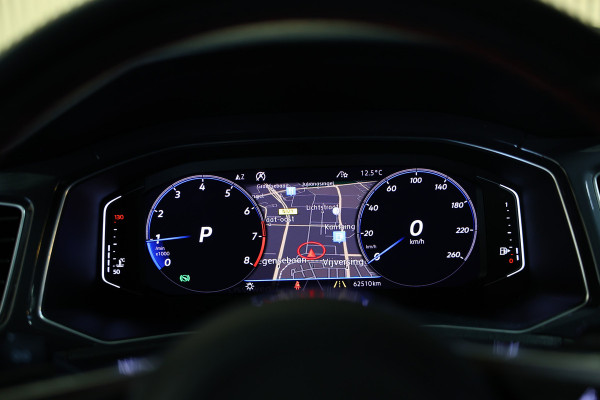 Volkswagen T-Roc 1.5 TSI Sport DSG VIRTUAL ACC CARPLAY DAB SFEER CAMERA STOELVW '19