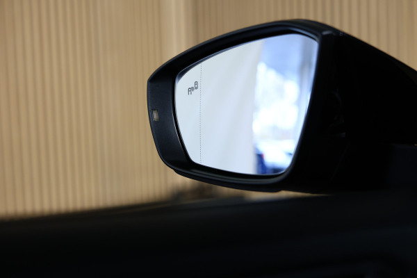 Volkswagen T-Roc 1.5 TSI Sport DSG VIRTUAL ACC CARPLAY DAB SFEER CAMERA STOELVW '19