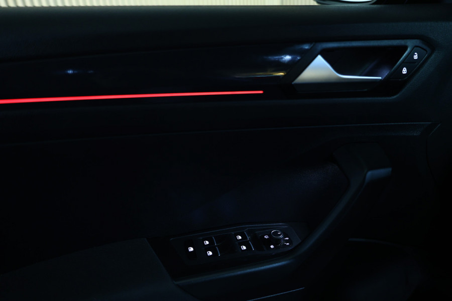Volkswagen T-Roc 1.5 TSI Sport DSG VIRTUAL ACC CARPLAY DAB SFEER CAMERA STOELVW '19