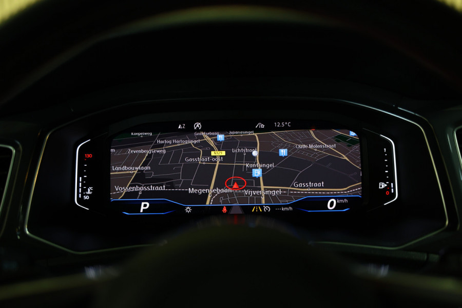 Volkswagen T-Roc 1.5 TSI Sport DSG VIRTUAL ACC CARPLAY DAB SFEER CAMERA STOELVW '19