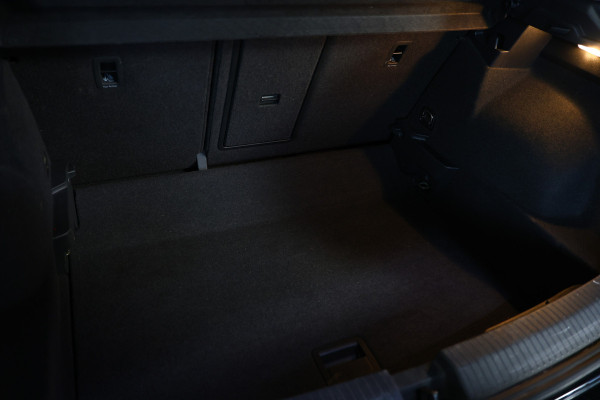 Volkswagen T-Roc 1.5 TSI Sport DSG VIRTUAL ACC CARPLAY DAB SFEER CAMERA STOELVW '19