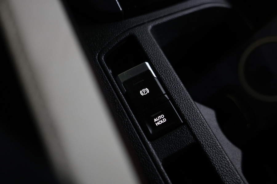 Volkswagen T-Roc 1.5 TSI Sport DSG VIRTUAL ACC CARPLAY DAB SFEER CAMERA STOELVW '19