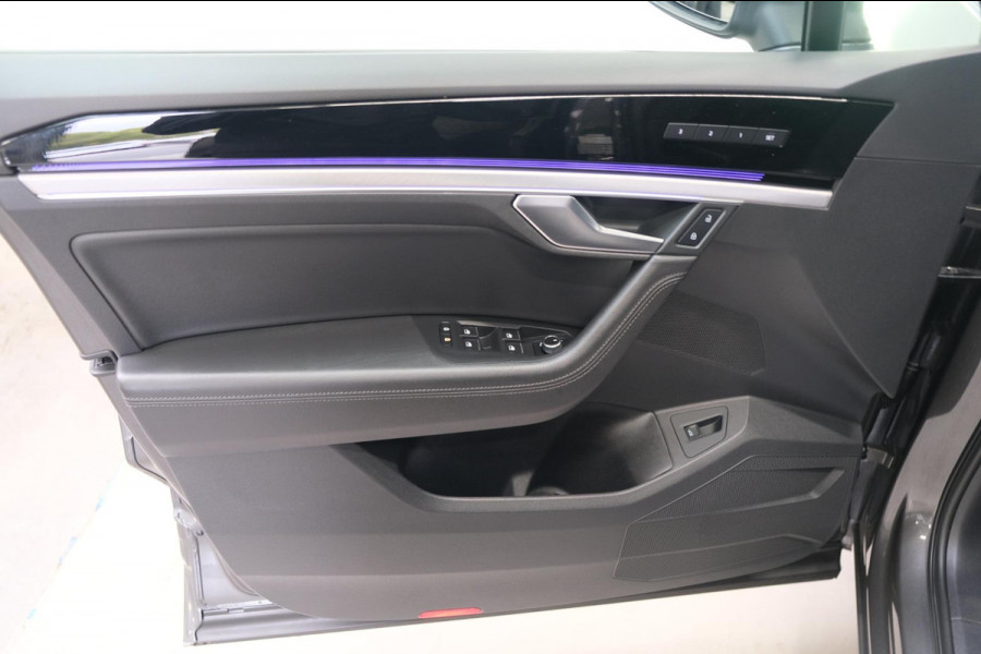 Volkswagen Touareg R-Line 3.0L V6 286pk > GRIJSKENTEKEN < Airco, Cruise, Navi, PDC, Luchtvering, Camera, Schuifdak, Trekhaak.