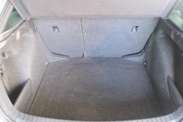 Škoda SCALA 1.0 TSI Sport Business Automaat - N.A.P. Airco, Cruise, Navi, PDC, Stoelverwarming, Panodak.