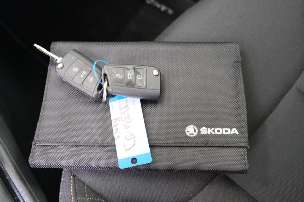 Škoda Kamiq 1.0 TSI Ambition - N.A.P. Airco, Cruise, Navi.