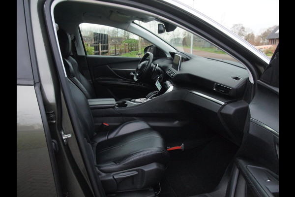 Peugeot 3008 1.2 PureTech Active | Apple Carplay | Camera | Cruise Control | Trekhaak | Automaat | NL-Auto |