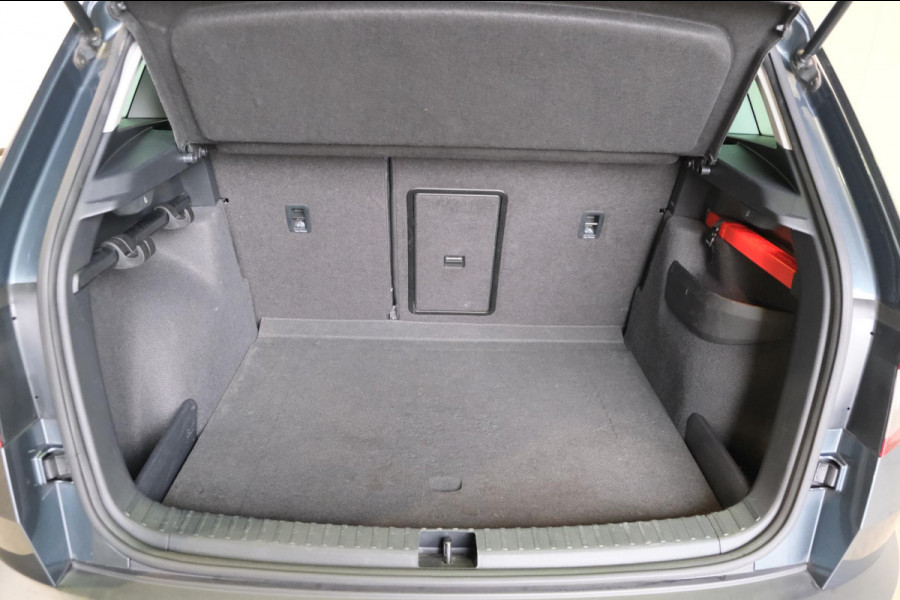Škoda Karoq 1.0 TSI Ambition Business Automaat - N.A.P. Airco, Navi, Cruise, PDC.