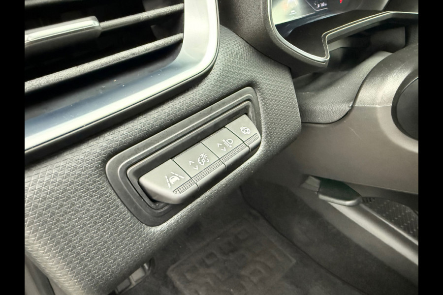 Renault Clio 1.0 TCe Intens - Automaat - Groot Navi - Climate - 360 Camera - Cruise